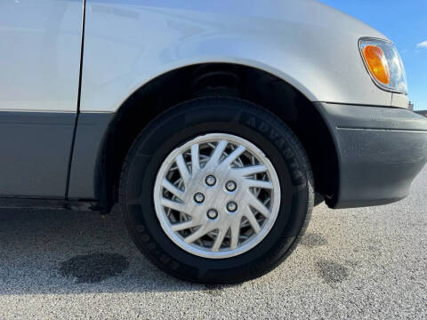 2003 Toyota Sienna CE