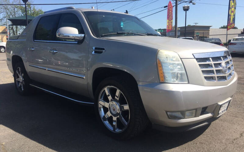 2007 Cadillac Escalade EXT for sale at Universal Auto Sales in Salem OR