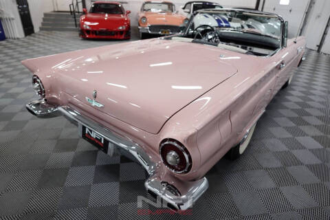 1957 Ford Thunderbird