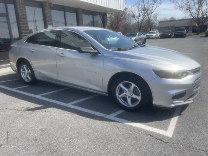 2018 Chevrolet Malibu for sale at Greenville Motor Company in Greenville NC