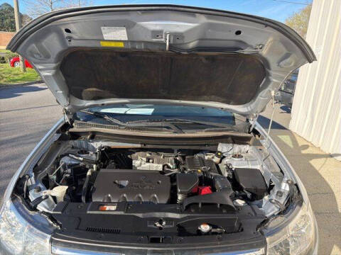 2014 Mitsubishi Outlander ES