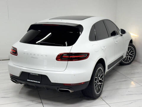 2017 Porsche Macan