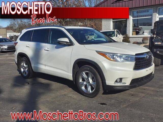 2016 Toyota Highlander for sale at Moschetto Bros. Inc in Methuen MA