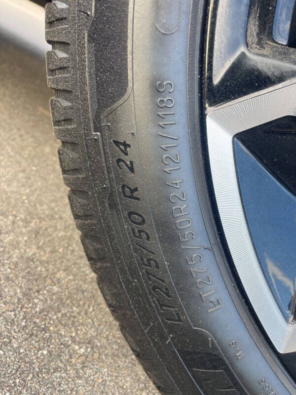 2024 GMC Sierra EV Denali Edition 1