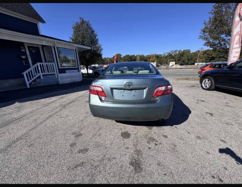 2009 Toyota Camry LE photo 5