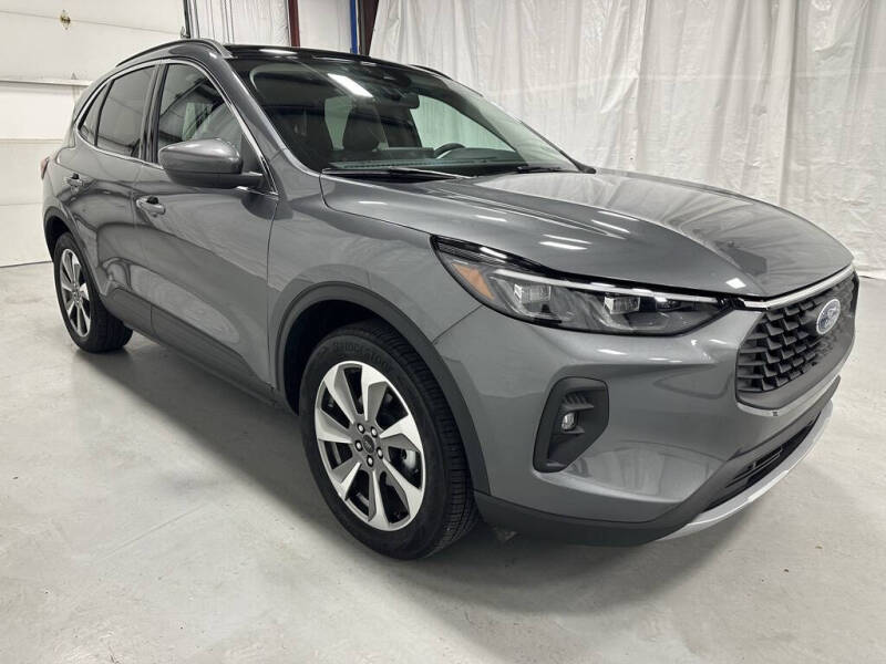 2025 Ford Escape Platinum