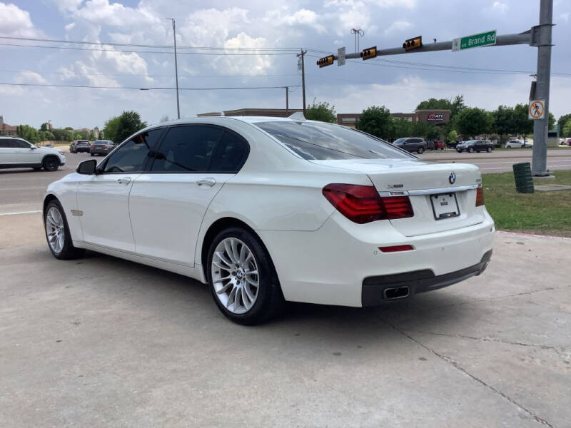 2013 BMW 7 Series 750i photo 6