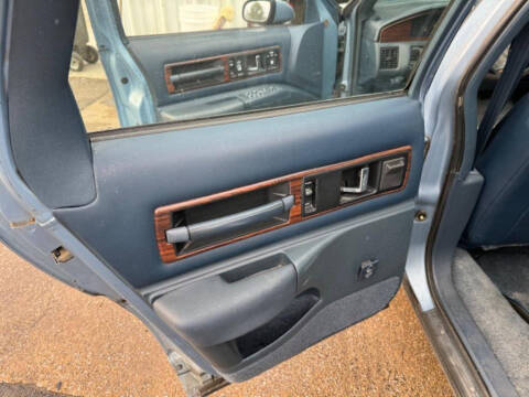 1992 Oldsmobile Custom Cruiser