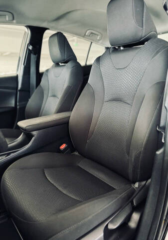 2021 Toyota Prius XLE