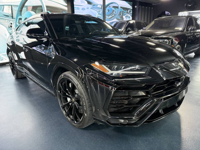 2020 Lamborghini Urus