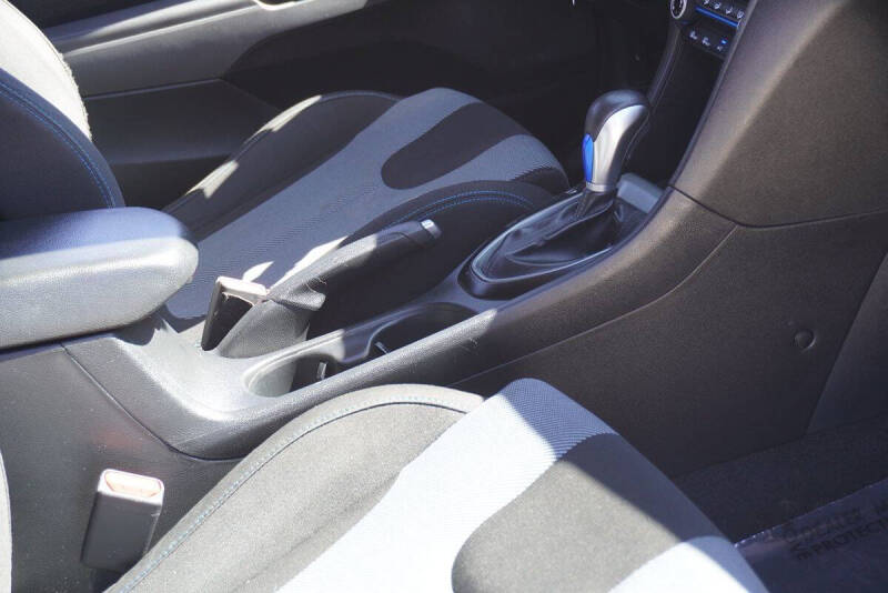 2019 Hyundai Veloster