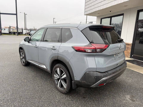 2023 Nissan Rogue SL