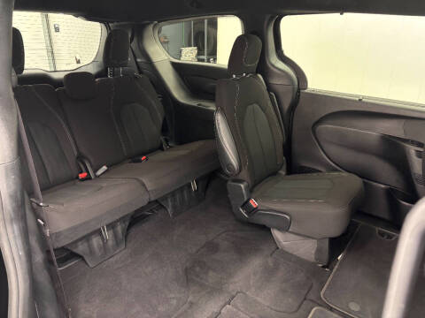 2022 Chrysler Pacifica Touring