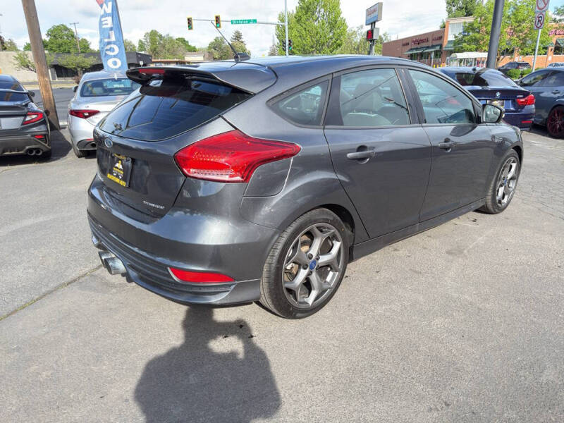 2018 Ford Focus ST