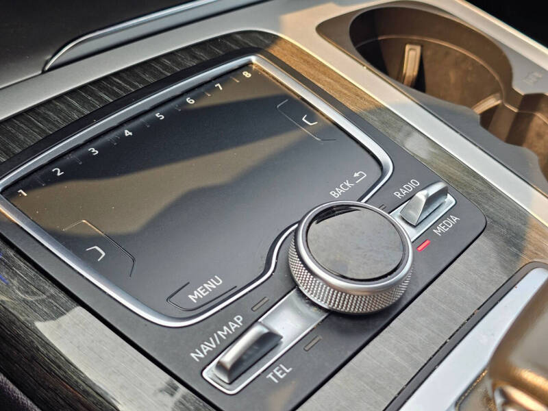 2018 Audi Q7 2.0T quattro Premium Plus