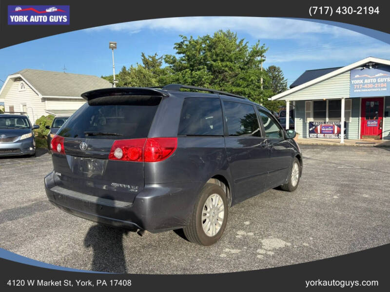 2008 Toyota Sienna