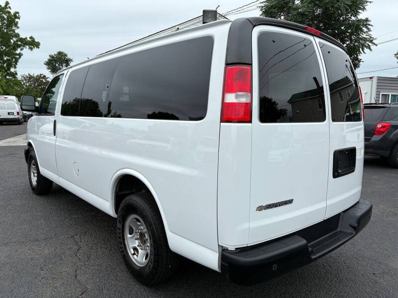 2021 Chevrolet Express LS 2500