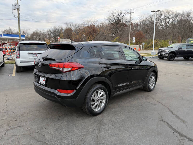 2016 Hyundai Tucson SE