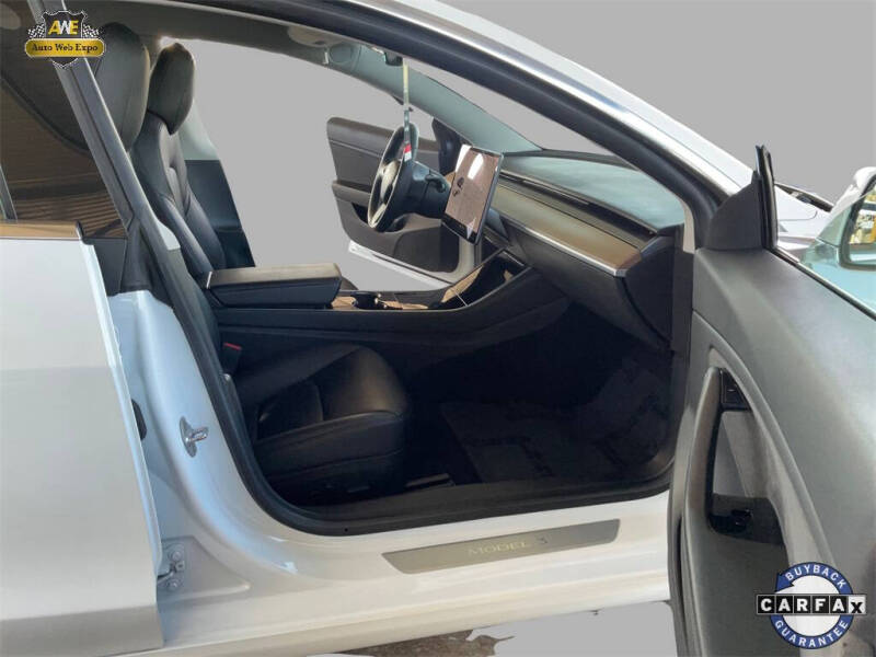 2019 Tesla Model 3 Mid Range