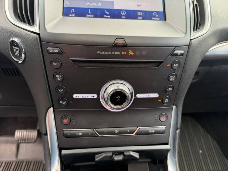 2019 Ford Edge Titanium