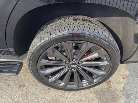 2025 Cadillac Escalade-V