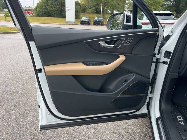 2026 Audi Q7 quattro Premium 45 TFSI