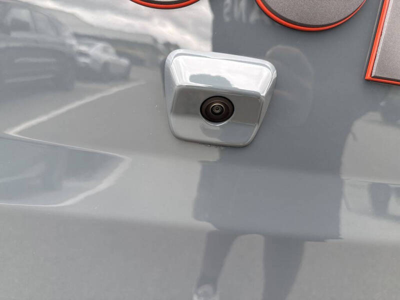 2025 Jeep Gladiator Mojave X