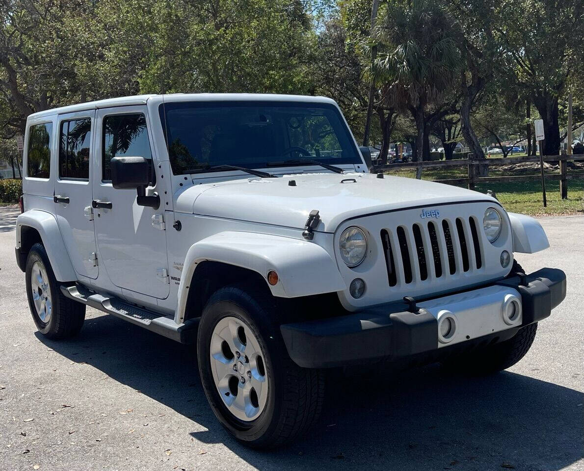 2014 Jeep Wrangler Unlimited  - $14,885