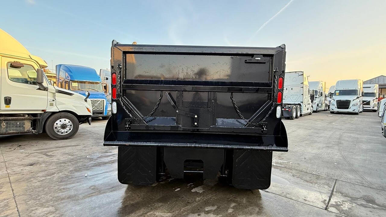 2022 PETERBILT 579 SUPER 10 DUMP TRUCK for sale at KING TRUCK TRAILER SALES in Bakersfield, CA