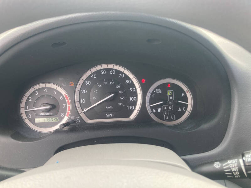 2004 Toyota Sienna CE 7 Passenger