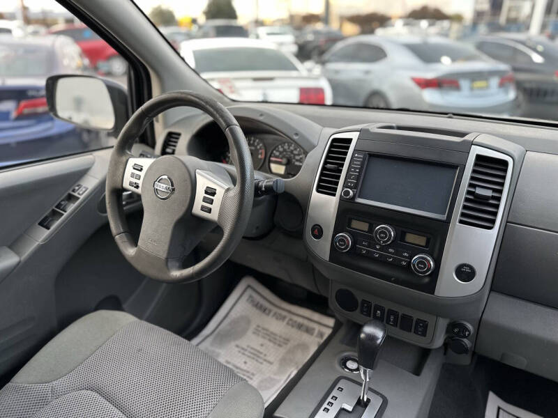 2020 Nissan Frontier SV