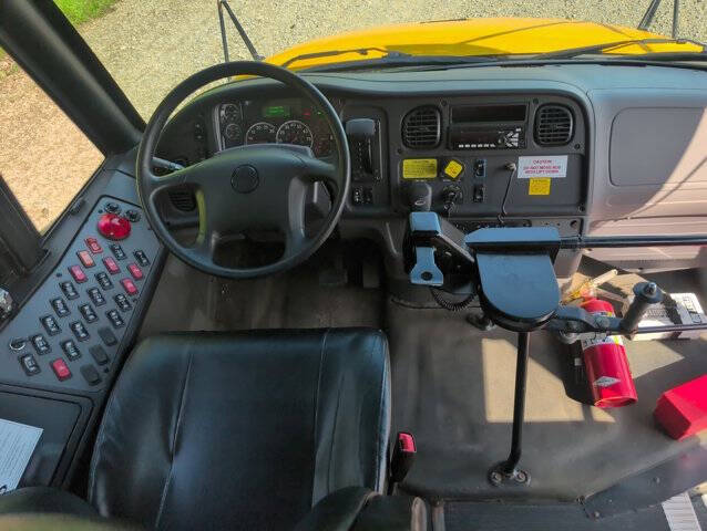 2019 Freightliner B2 Chassis