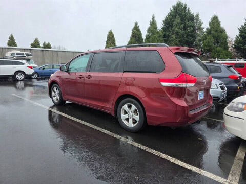 2014 Toyota Sienna