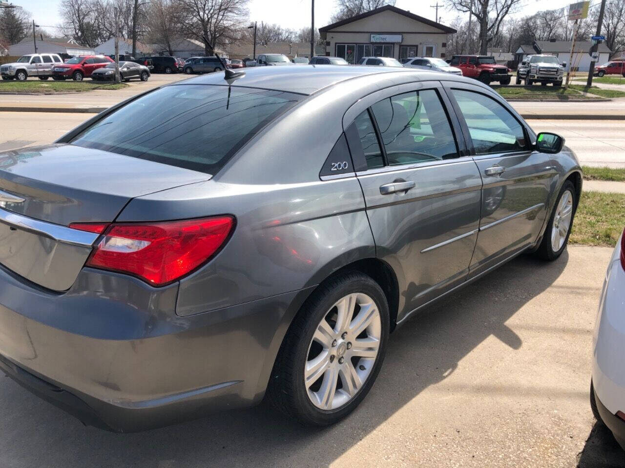 2013 Chrysler 200 for sale at M & M Motors in Des Moines, IA