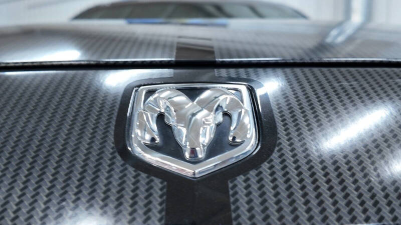 2008 Dodge Challenger SRT8