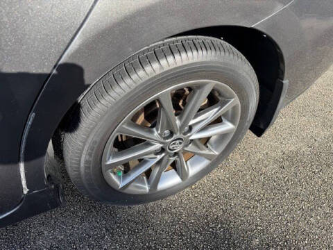 2015 Toyota Prius v Three