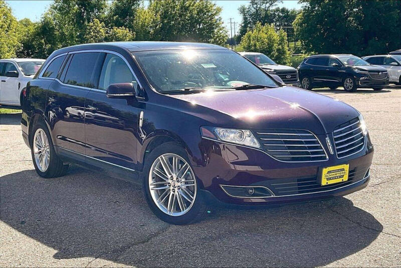 2019 Lincoln MKT 3.5 Reserve AWD's photo