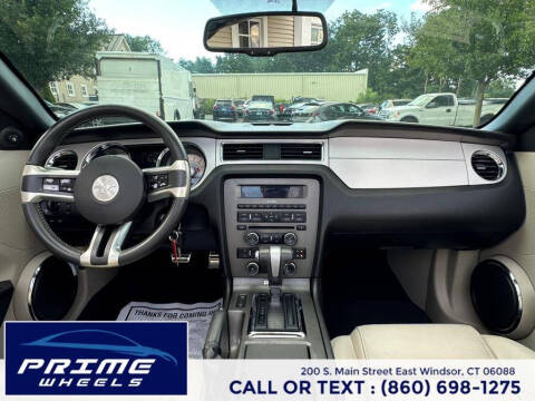 2010 Ford Mustang V6 Premium