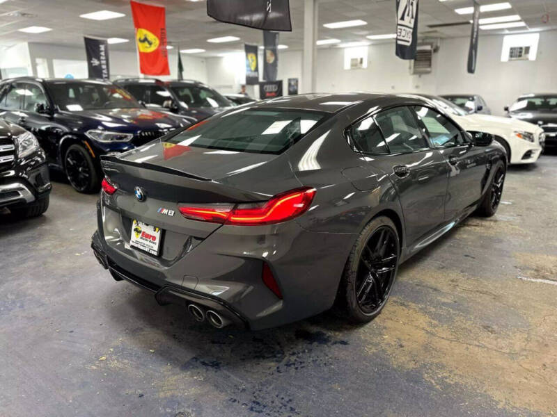 2021 BMW M8