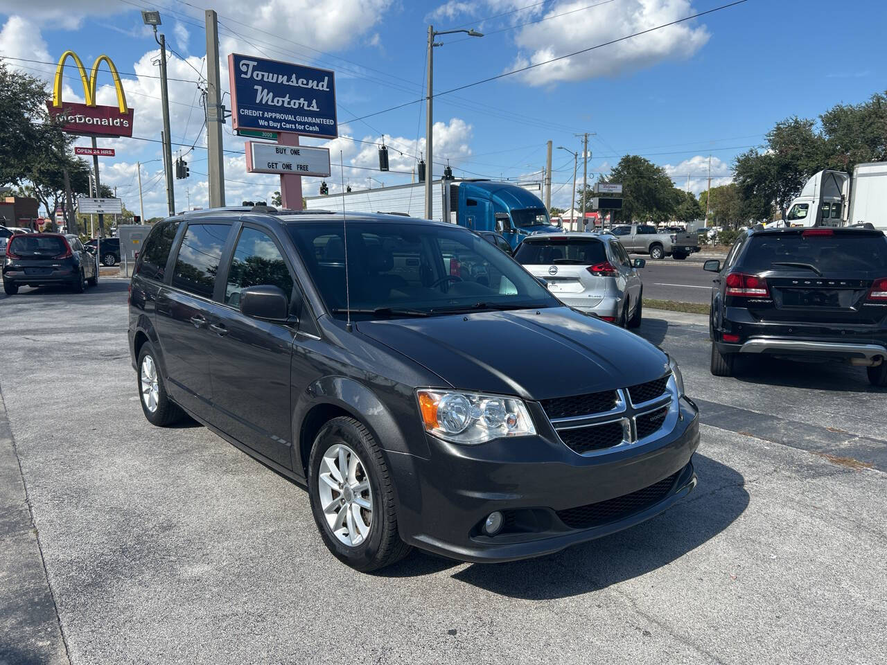 2019 Dodge Grand Caravan SXT 4dr Mini Van's photo