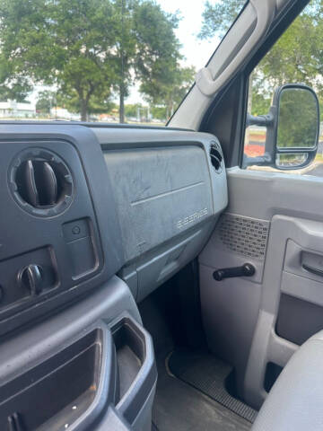 2011 Ford E-Series E-250