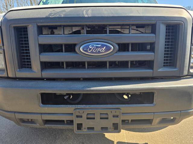 2012 Ford E-Series E-350 SD
