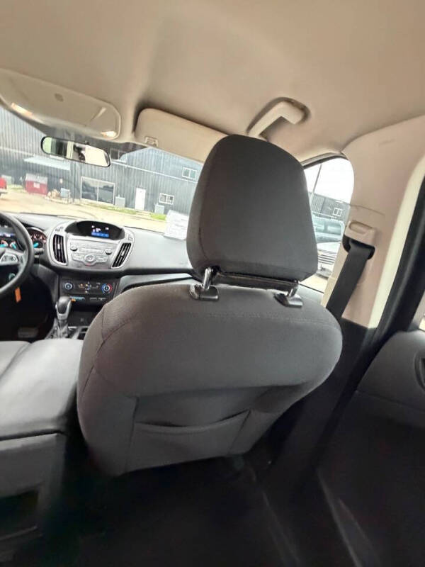 2019 Ford Escape S