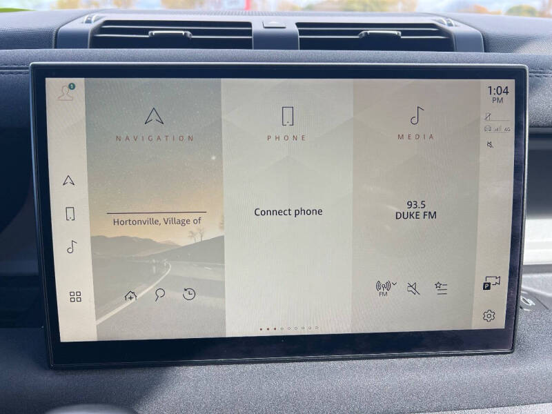 2023 Land Rover Defender 130 SE