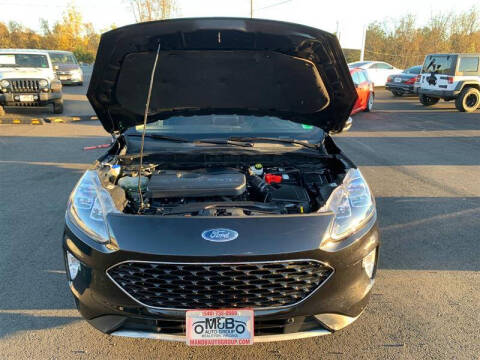 2020 Ford Escape Titanium