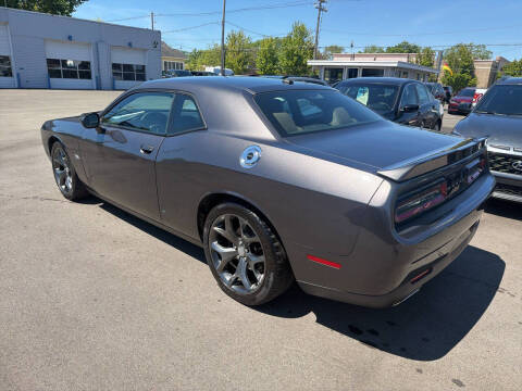 2015 Dodge Challenger SXT