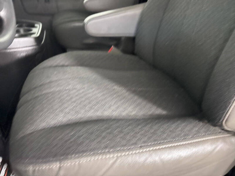 2024 GMC Savana 2500