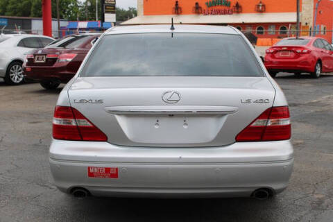 2004 Lexus LS 430
