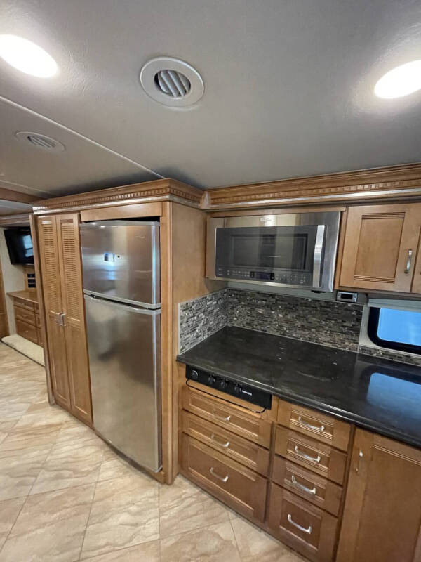 2017 Winnebago Forza 36G