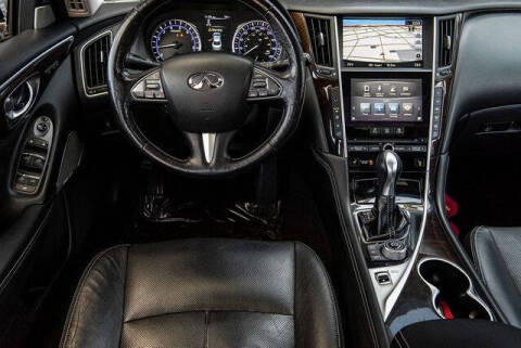 2017 Infiniti Q50 Hybrid Premium
